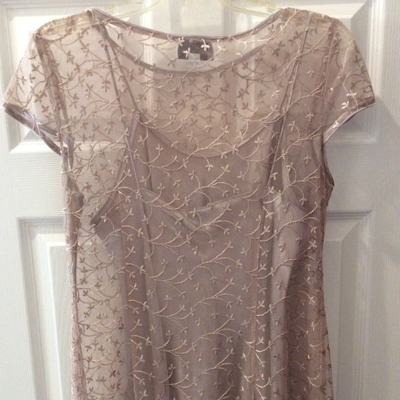 Lace Detail Formal Gown - Picture 6 of 6